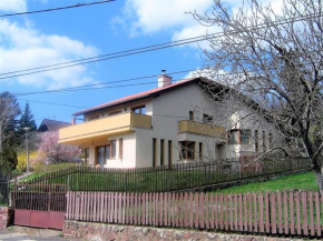 Aqua Apartman, Revfülöp
